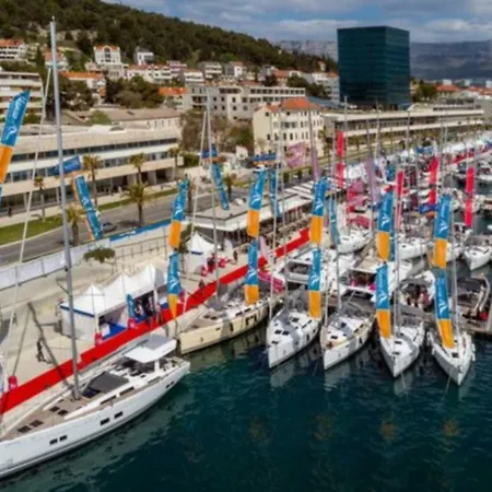 On The Coast-jere * スプリト