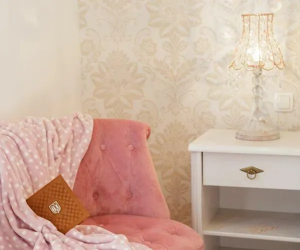 On The Coast-jere Apartment