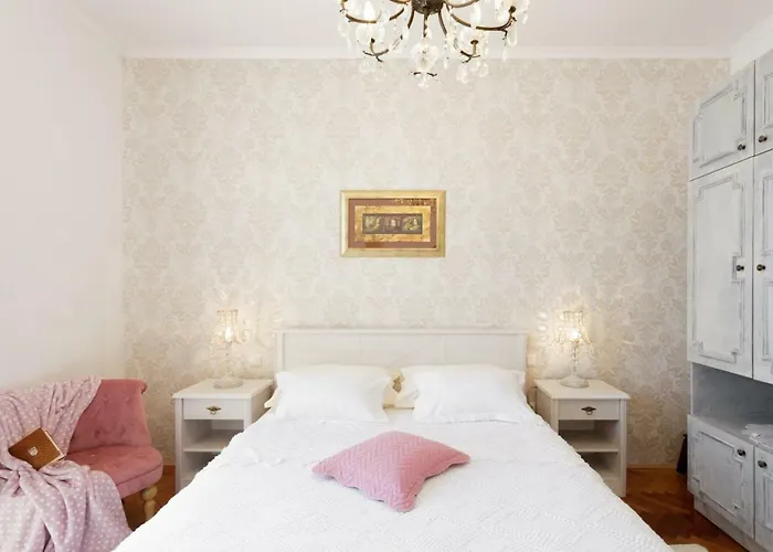 Apartment On The Coast-jere