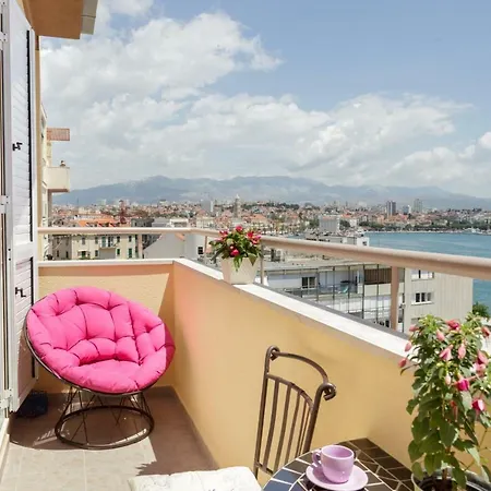 On The Coast-jere * Split